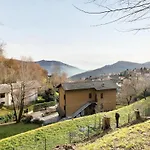 Mountain View Retreat Near And Fast Wifi Διαμέρισμα